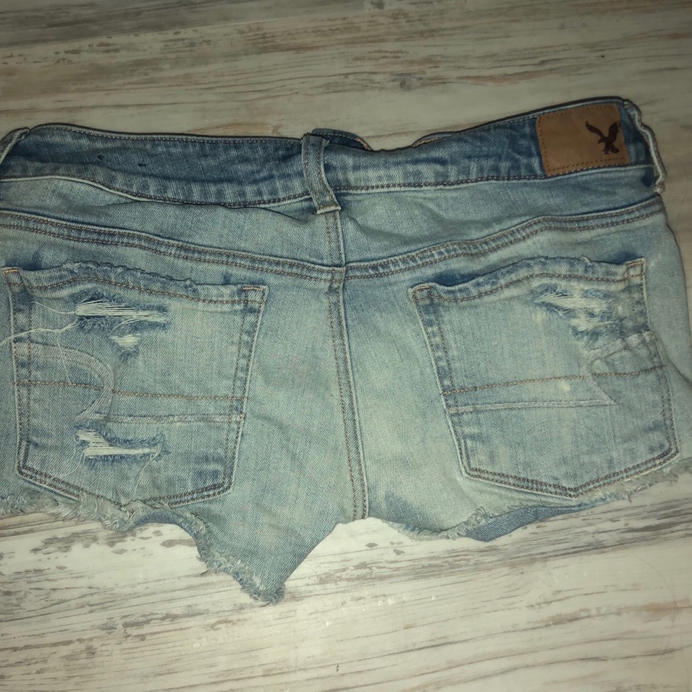 American Eagle Shorts (size 6) - Picture 2 of 4